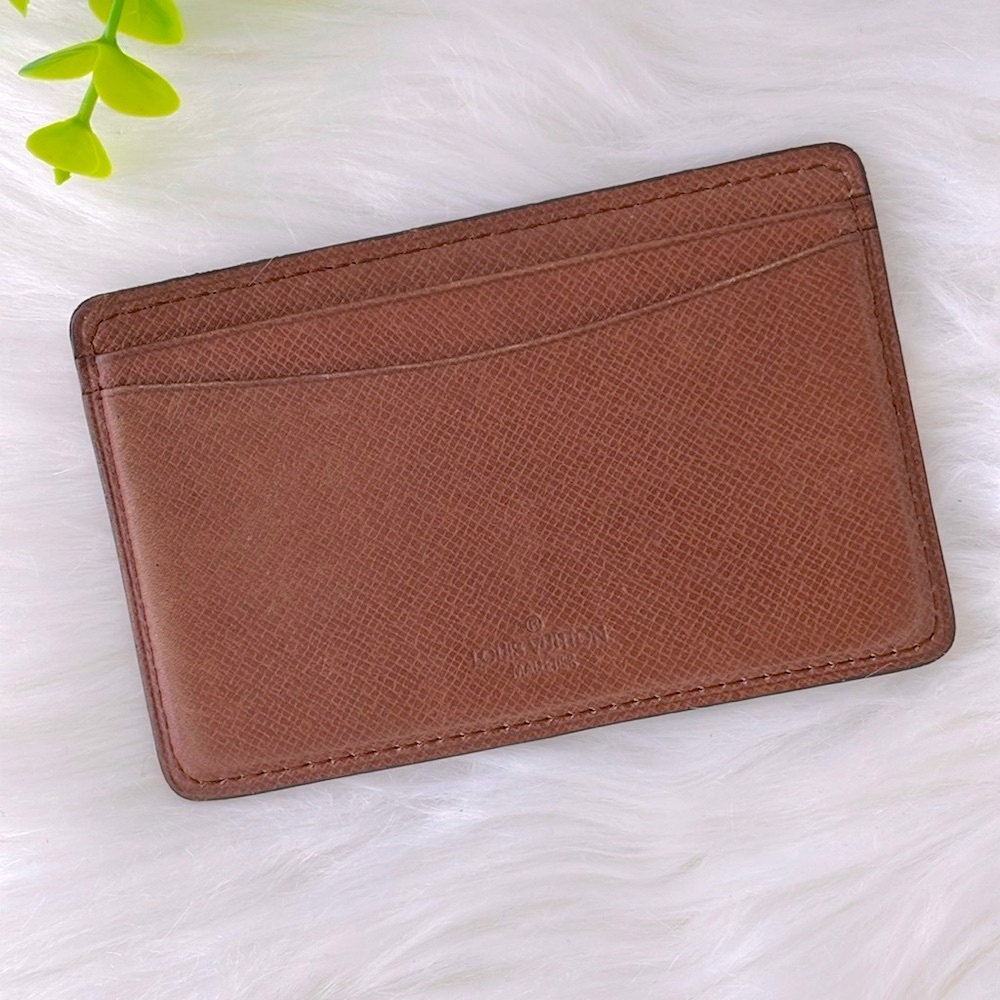 Louis Vuitton Monogram Card Holder - Picture 4 of 13